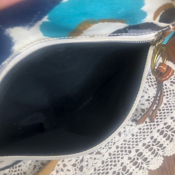 Fossil Blue Cloud Crossbody Canvas Leather Detail - Picture 5 of 8